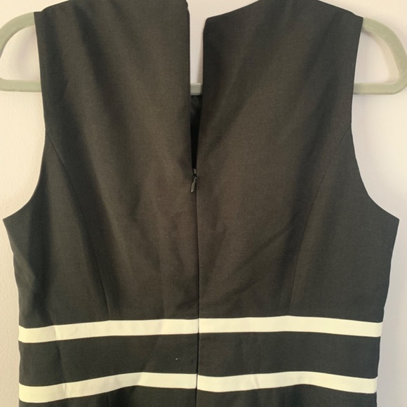 Black dress - Picture 2 of 6